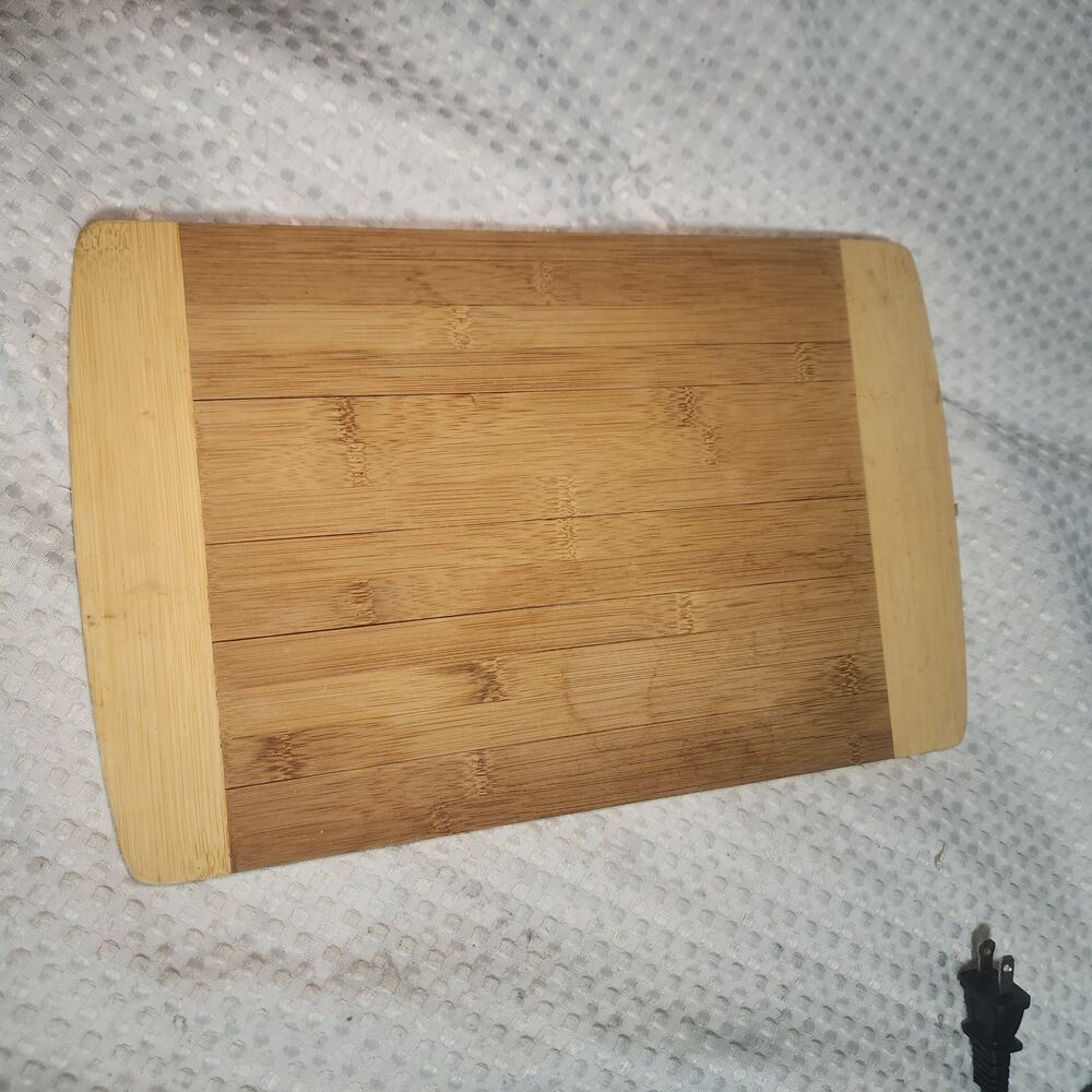 BAMBOO EUC 13.5" CUTTING BOARD